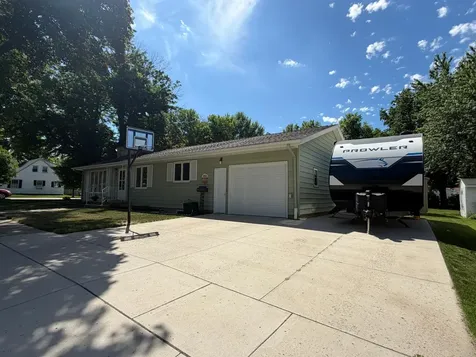 401 W Crawford Street Luverne MN 56156