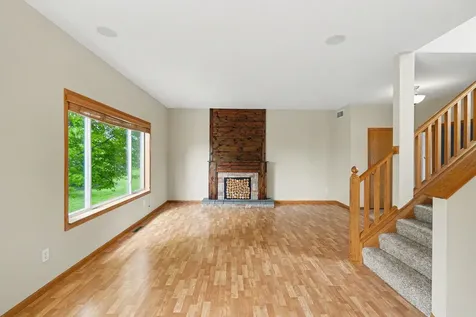 2920 18th Avenue E Shakopee MN 55379