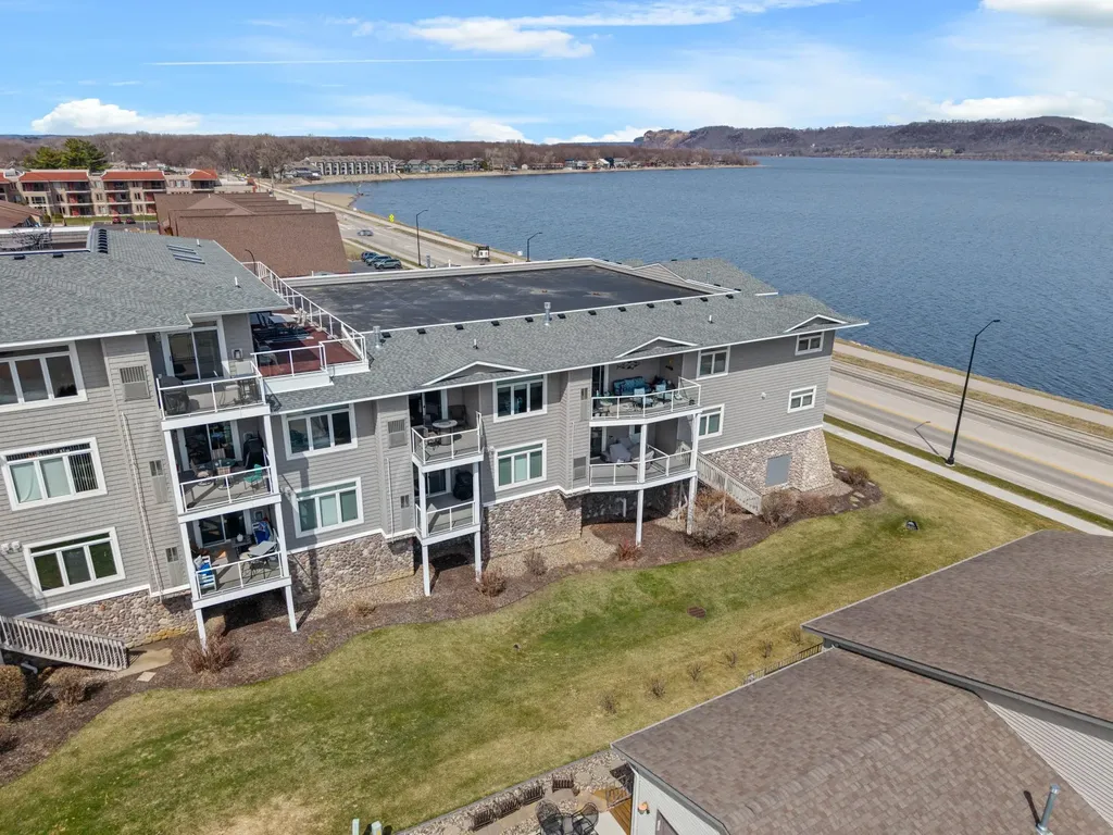 1215 N Lakeshore Drive Lake City MN 55041