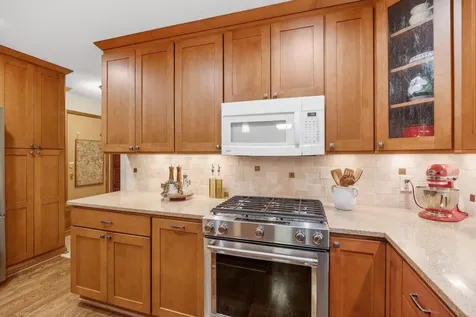 4876 Knottingham Circle Eagan MN 55122
