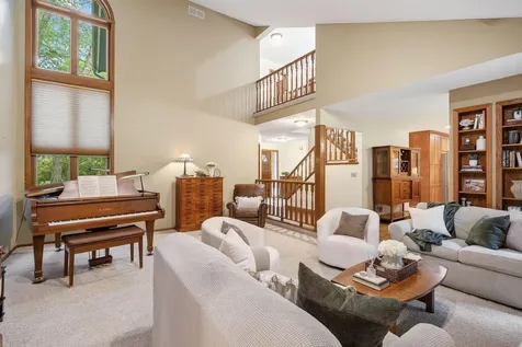 4876 Knottingham Circle Eagan MN 55122