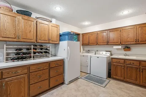 4876 Knottingham Circle Eagan MN 55122