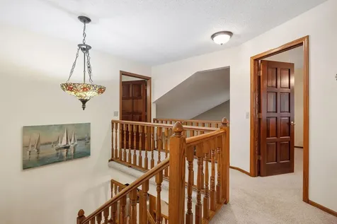 4876 Knottingham Circle Eagan MN 55122