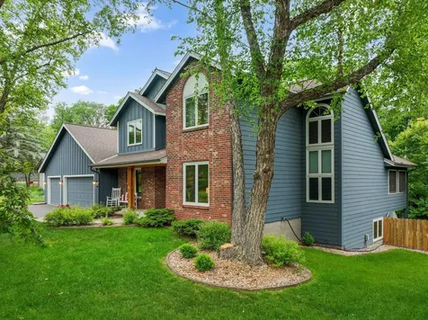 4876 Knottingham Circle Eagan MN 55122