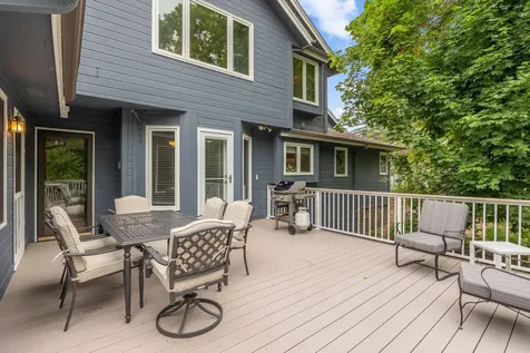 4876 Knottingham Circle Eagan MN 55122
