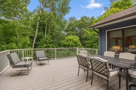 4876 Knottingham Circle Eagan MN 55122