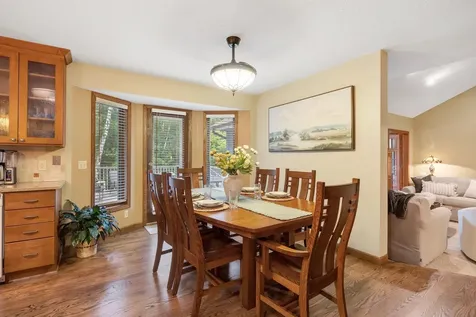 4876 Knottingham Circle Eagan MN 55122