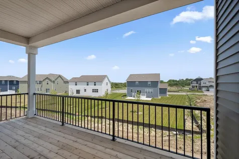 1712 Oak Creek Drive Chaska MN 55318