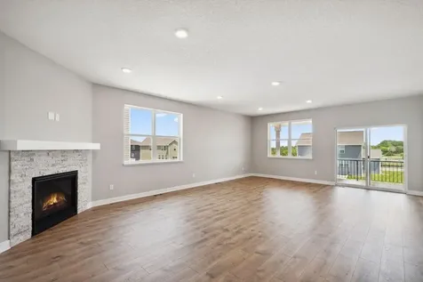1712 Oak Creek Drive Chaska MN 55318