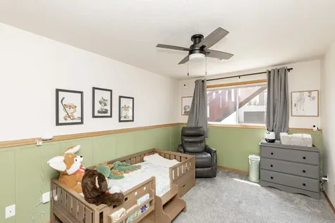 5242 49th Avenue S Fargo ND 58104