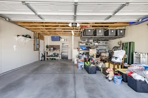 5242 49th Avenue S Fargo ND 58104