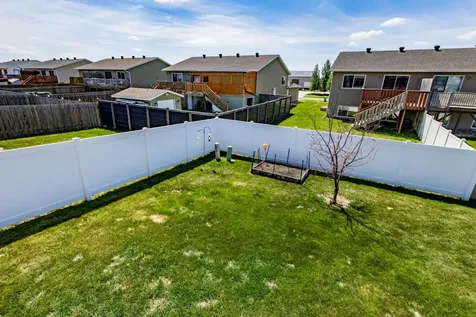 5242 49th Avenue S Fargo ND 58104