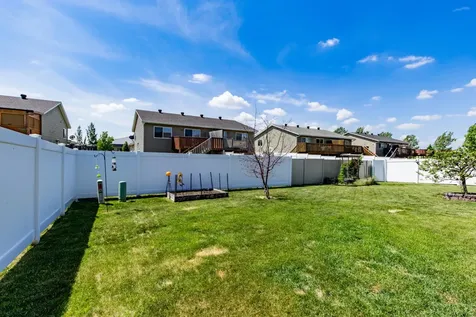 5242 49th Avenue S Fargo ND 58104