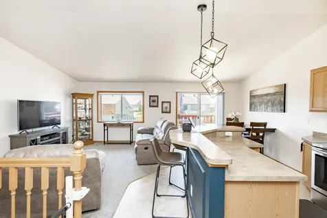 5242 49th Avenue S Fargo ND 58104