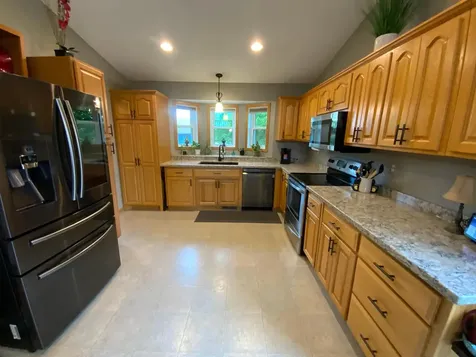 1281 Agate Court Sauk Rapids MN 56379