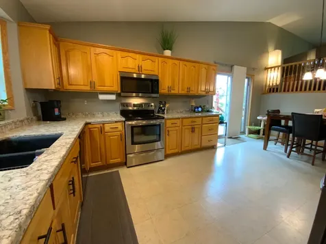 1281 Agate Court Sauk Rapids MN 56379