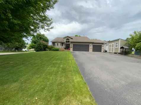 1281 Agate Court Sauk Rapids MN 56379