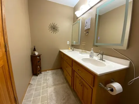 1281 Agate Court Sauk Rapids MN 56379