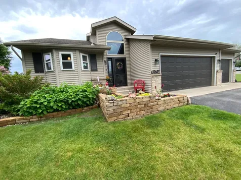 1281 Agate Court Sauk Rapids MN 56379