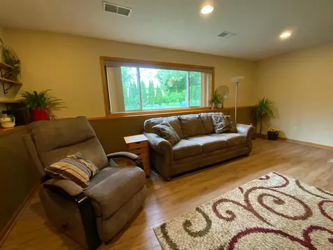 1281 Agate Court Sauk Rapids MN 56379