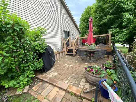 1281 Agate Court Sauk Rapids MN 56379