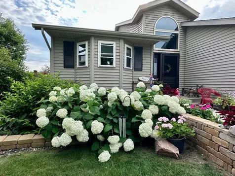 1281 Agate Court Sauk Rapids MN 56379