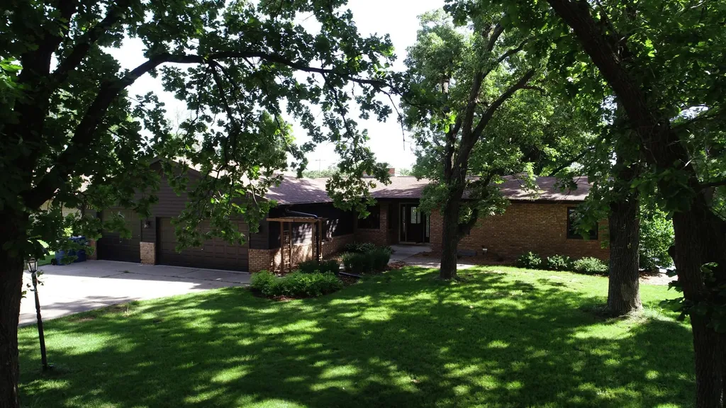 725 Bradford Avenue Champlin MN 55316