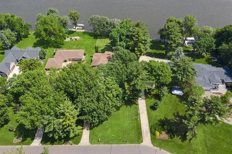 725 Bradford Avenue Champlin MN 55316