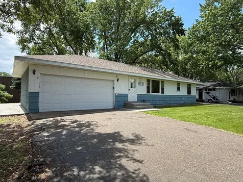 954 109th Avenue NW Coon Rapids MN 55448