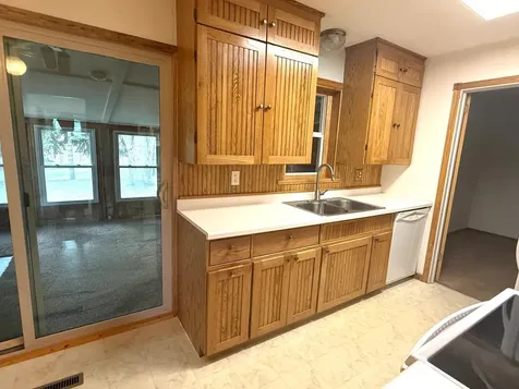 954 109th Avenue NW Coon Rapids MN 55448