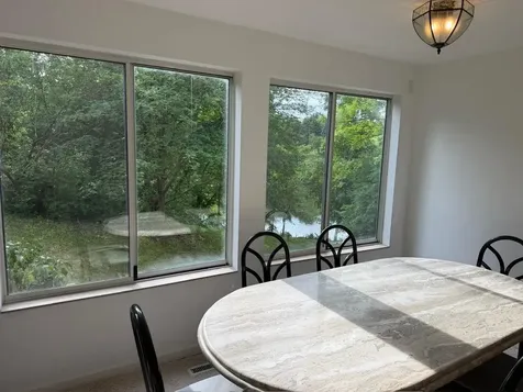 2339 Roselawn Avenue W Roseville MN 55113