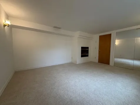 2339 Roselawn Avenue W Roseville MN 55113