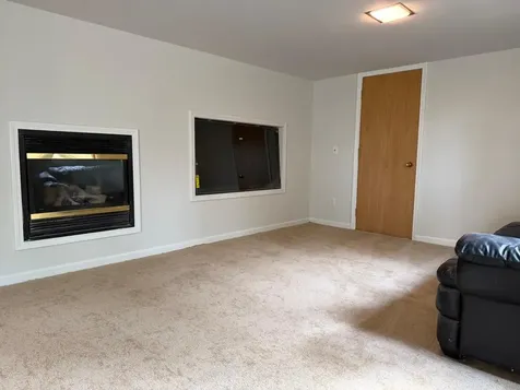 2339 Roselawn Avenue W Roseville MN 55113