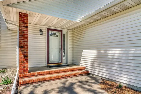1701 33 1/2 Street S Moorhead MN 56560