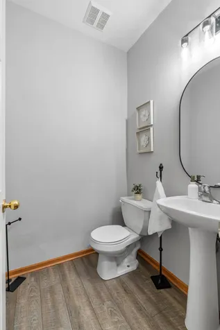 713 Cobblestone Way Shakopee MN 55379