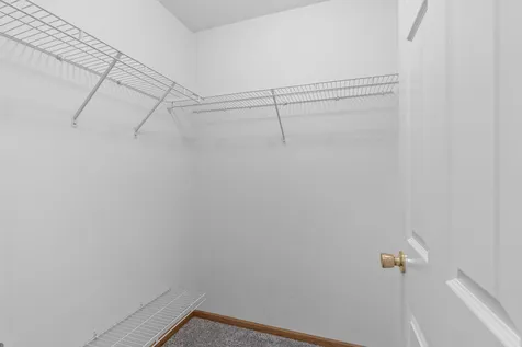 713 Cobblestone Way Shakopee MN 55379