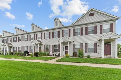 713 Cobblestone Way Shakopee MN 55379