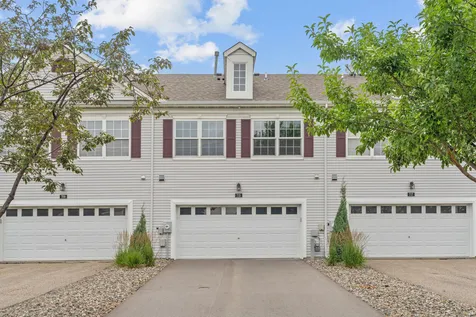 713 Cobblestone Way Shakopee MN 55379