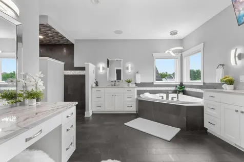 5403 Cherry Woods Lane SW Rochester MN 55902