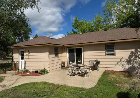 412 1st Street NE Menahga MN 56464