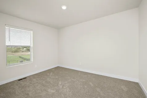 604 Redwood Loop N Cambridge MN 55008