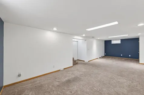 3255 Drew Avenue N Robbinsdale MN 55422