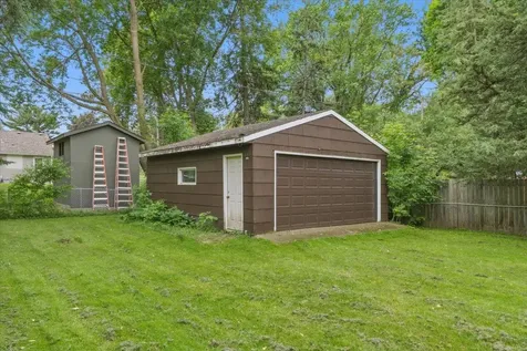 6193 49th Street N Oakdale MN 55128