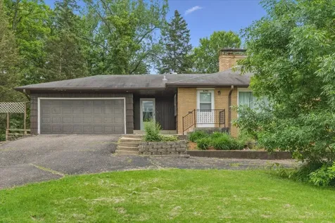 6193 49th Street N Oakdale MN 55128