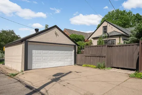 4504 Park Avenue Minneapolis MN 55407