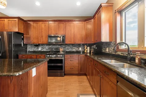 1920 Wolf Berry Place NE Owatonna MN 55060