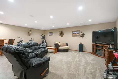1920 Wolf Berry Place NE Owatonna MN 55060