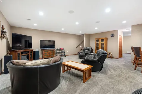 1920 Wolf Berry Place NE Owatonna MN 55060