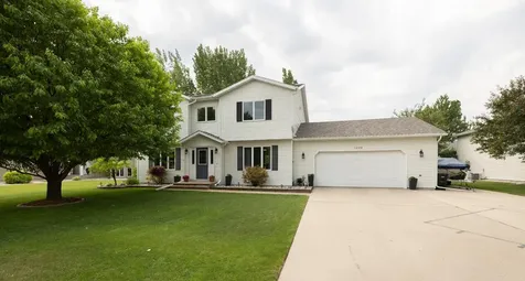 3228 36th Avenue S Fargo ND 58104