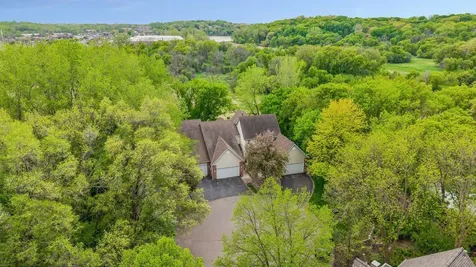 17721 Southridge Court Minnetonka MN 55345